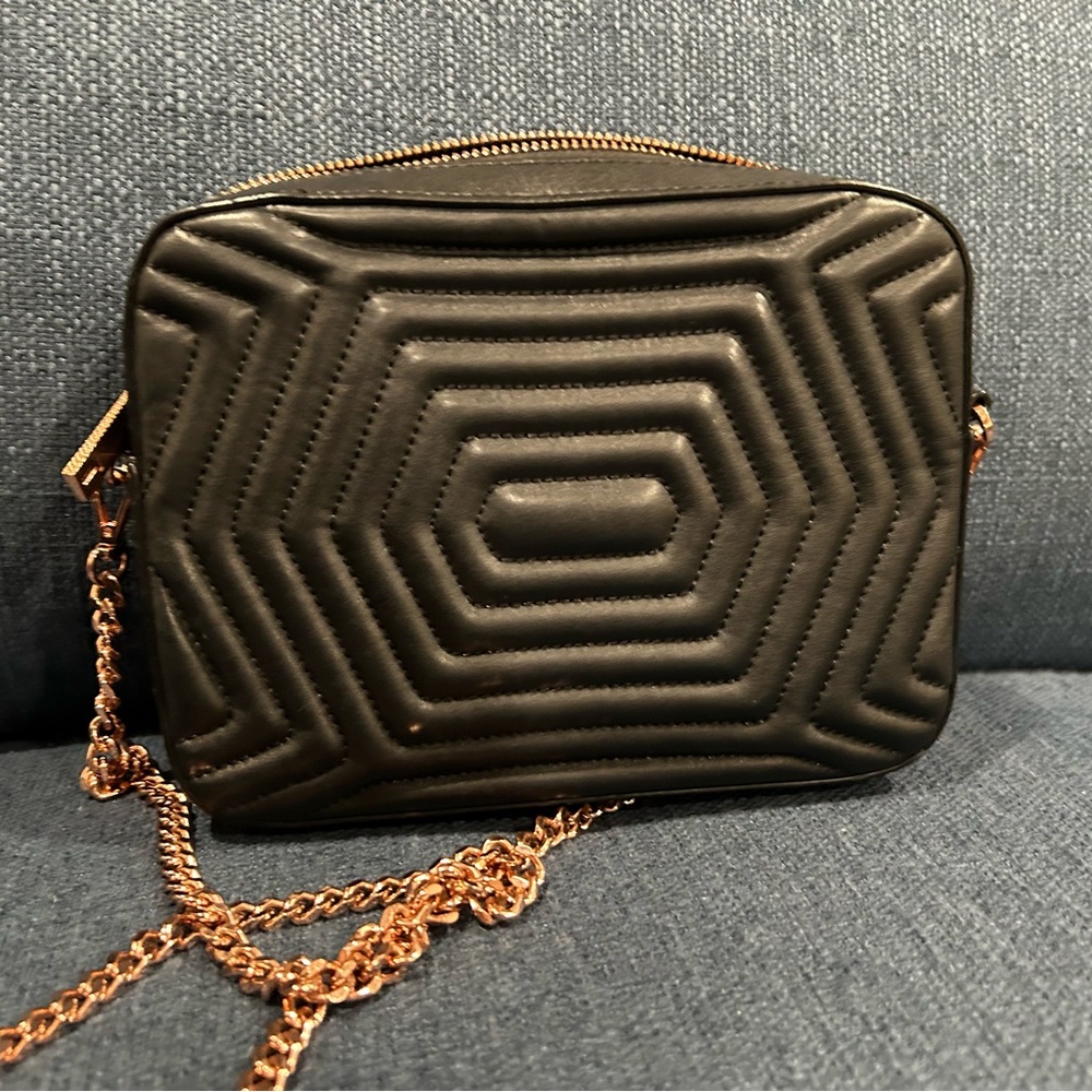 TED BAKER Quilted Leather Camera Crossbody Bag - Picture 5 of 13